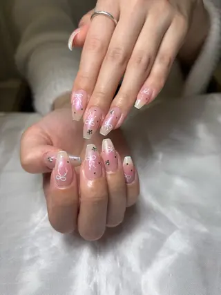 ネイル mofie🤍ユミ/ 恵比寿/パラジェルのネイルデザイン