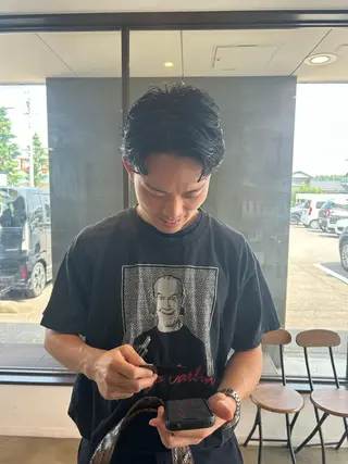 メンズ tote. 成瀬晃のヘアスタイル