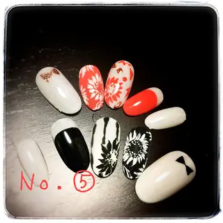 ネイル ARTスクールサロン お・タマゴのネイルデザイン