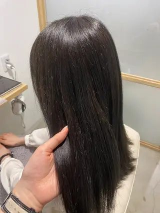 カラー 竹俣 千夏のヘアスタイル