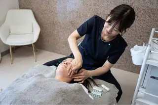 鍼灸•マッサージサロンCalfa所属・《美肌･小顔》美容鍼 ＆マッサージ＊MEIのエステ・リラクイメージ