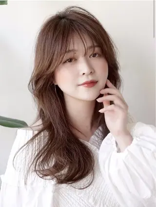 ロング 銀座／ハイトーン ミツイハルトのヘアスタイル