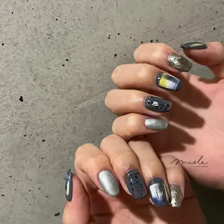 ネイル miele【ミエレ】 シンプル一癖のネイルデザイン