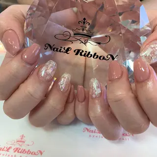 ネイル ネイルリボン 受付スタッフのネイルデザイン