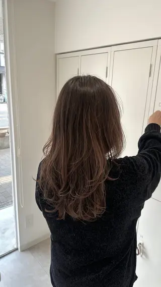 セミロング 森下 萌果のヘアスタイル