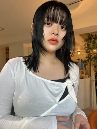 ミディアム ブリーチカラー🎀 韓国風/寺門美優のヘアスタイル