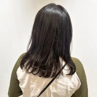 ミディアム カラー 🐺ウルフ/レイヤー 似合わせ‎🤍沙羅のヘアスタイル