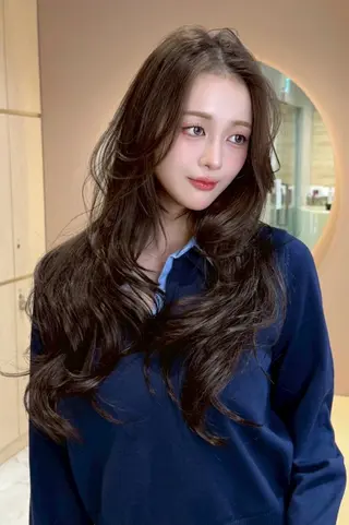 ロング 大宮🤍縮毛矯正 レイヤー🪽なるのヘアスタイル