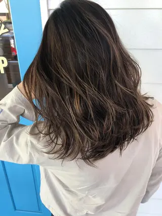 ミディアム AUBE HAIR citrine所属・石垣島/美容師 Moeのヘアスタイル