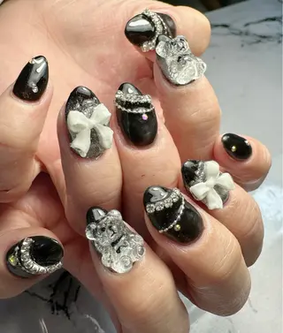 ネイル 新山 聖のネイルデザイン