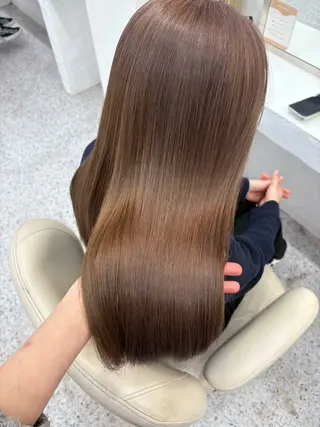 ロング カラー LOMARLIE JURIAのヘアスタイル