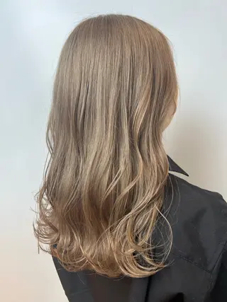 ロング カラー hair studio Peace所属・浅野 真惟のマツエク・マツパデザイン