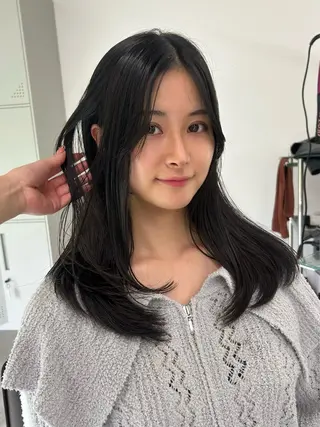 ロング カラー 大阪梅田/ イマムラミヅキのヘアスタイル