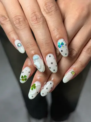 ネイル neouv所属・NEOUV_ mikuのネイルデザイン