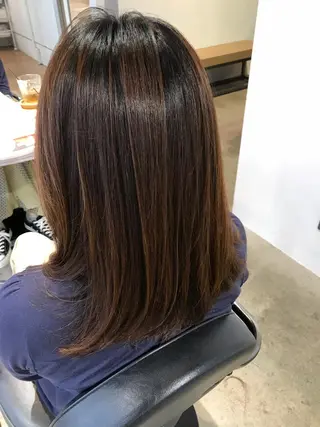 セミロング パーマ 濱岡 恭子のヘアスタイル