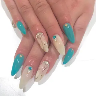 ネイル 矢崎 千春のネイルデザイン