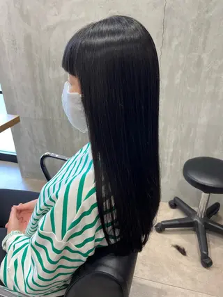 ロング 花城 沙也加のヘアスタイル