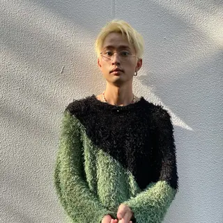 ショート カラー メンズ ブリーチ/レイヤー 🌻Mutsumiのヘアスタイル