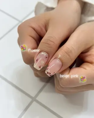 ネイル Elegancia. Hiromiのネイルデザイン