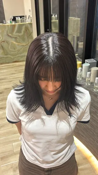 ミディアム カラー レイヤー✂︎ぷつボブ 艶カラー🤍noaのヘアスタイル