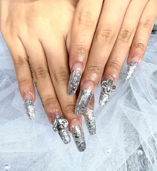 ネイル SARI nailのネイルデザイン