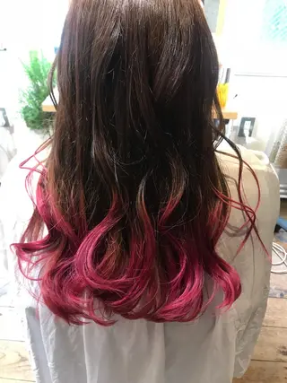 ロング 勝沼 佑季のヘアスタイル