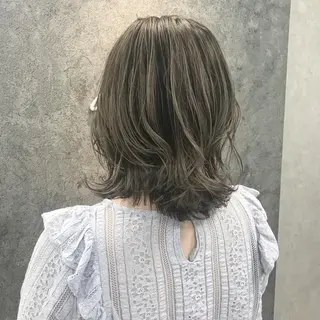 ミディアム 所渉/韓国レイヤー /ウルフカットのヘアスタイル