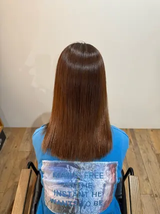 セミロング afloatkobe所属・美髪/髪質改善 川口凌弥のヘアスタイル