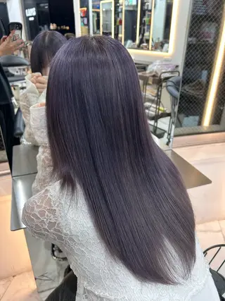 カラー ナズ ナズのヘアスタイル