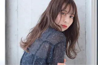 セミロング hoNua. 栄/透明感カラーのヘアスタイル