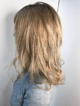 ミディアム カラー TWIN【トゥイン】所属・👑似合わせレイヤー が好評👑佐久田のヘアスタイル