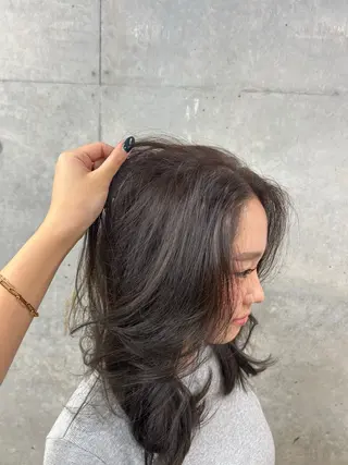 ミディアム カラー akari 🩵のヘアスタイル