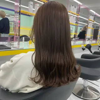 セミロング カラー ヘアアレンジ ☁️縮毛矯正✖️ 透明感☁️りくのヘアスタイル