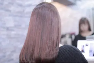 ミディアム V.S.O.P（ヴィソップ）所属・大通り1番出口1分 髪質改善ヴィソップのヘアスタイル