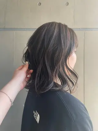 ミディアム カラー 透明感カラー🪡🤍 nanao🤍🪡のヘアスタイル