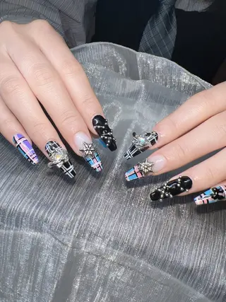 ネイル Lee Nailsのネイルデザイン