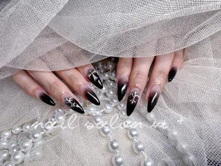 ネイル ✨Nailsalon Vi+✨のネイルデザイン