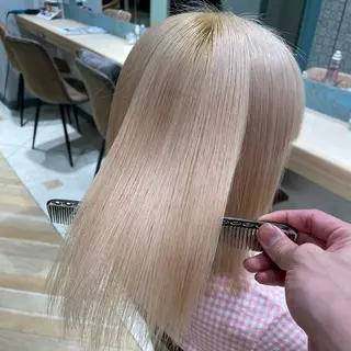 ミディアム カラー 🥇KEN /レイヤー/艶カラーのヘアスタイル