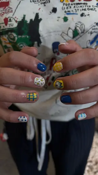 ネイル ハイトーン/レイヤー KYOKA🩶のヘアスタイル