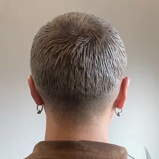 ショート カラー ハイトーン/レイヤー カット/TAKEのヘアスタイル