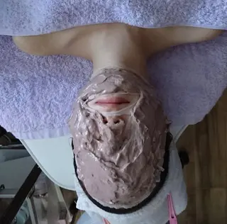 メナード神崎川駅南店所属・吉田 絢香のエステ・リラクイメージ