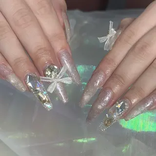 ネイル LAVISH nanamiのネイルデザイン