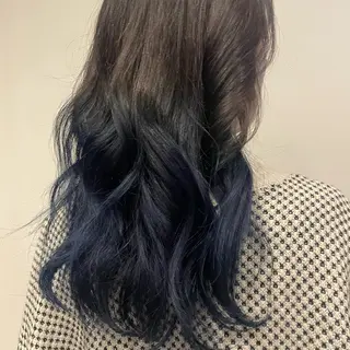 ロング カラー ヤスダ ホノカのヘアスタイル