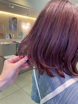 ミディアム カラー 松佐 ゆかりのヘアスタイル