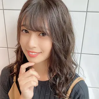 ミディアム カラー ヘアアレンジ 外苑前NO.1艶髪 透明感カラーのヘアスタイル