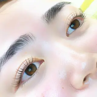 マツエク・マツパ Lily所属・大野 友梨のヘアスタイル