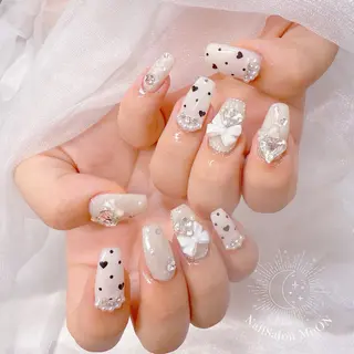 ネイル MoON...❤︎ MeGuのネイルデザイン