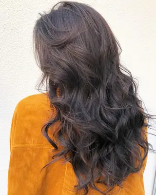 ロング カラー レイヤーカット BLend 渋谷のヘアスタイル