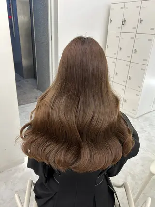 ロング 艶髪ハイトーンカラー 渋谷🎀ririkaのヘアスタイル