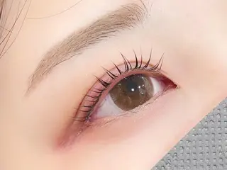 マツエク・マツパ Fiara 京都七条高倉店所属・Flara 京都七条高倉店のマツエク・マツパデザイン